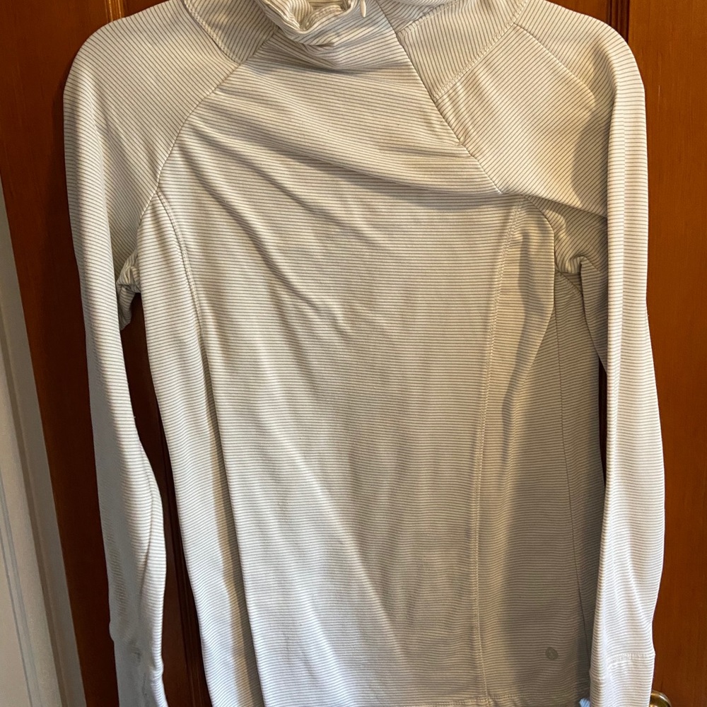long sleeve athletic shirt